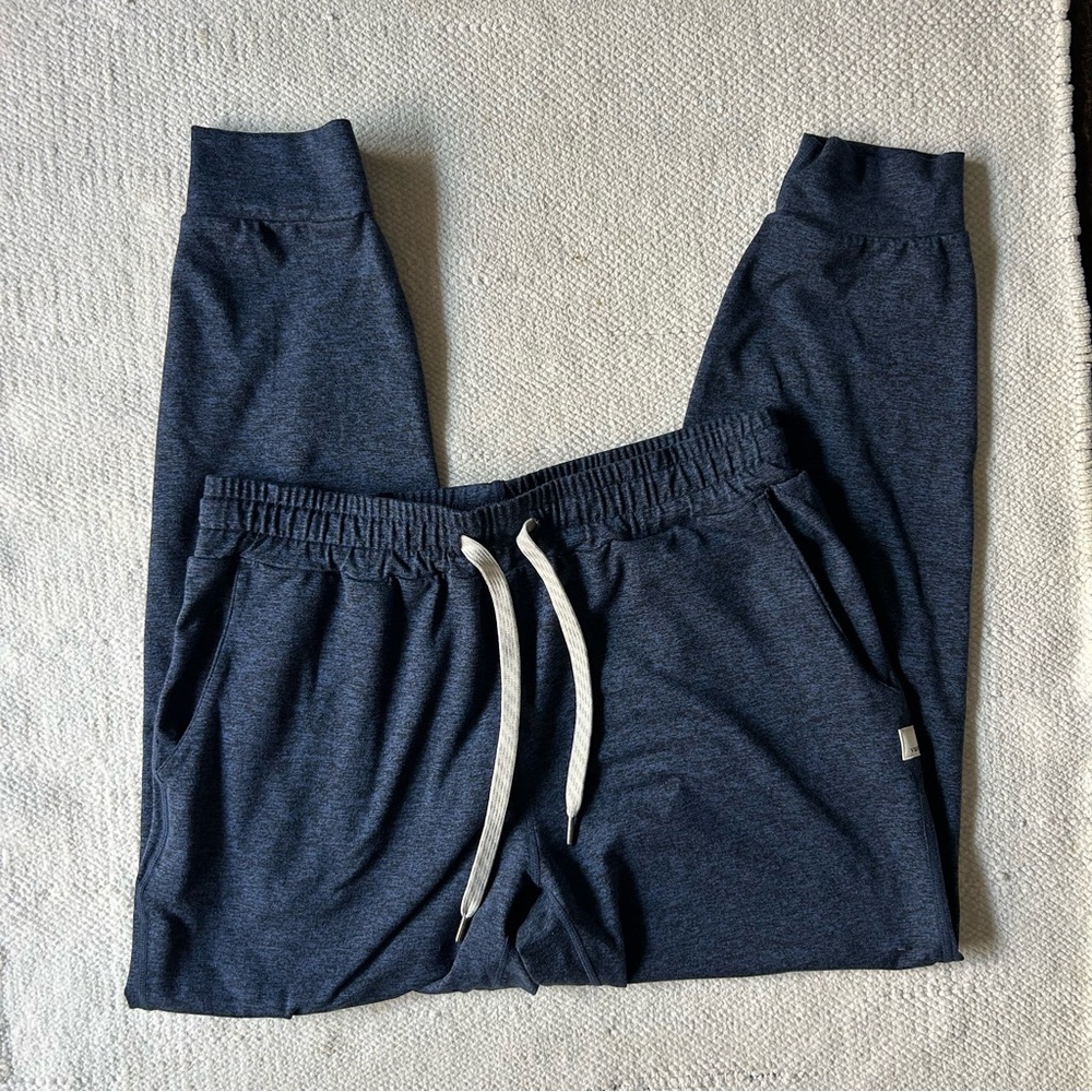 Vuori Performance Navy Jogger Pants - Picture 3 of 8